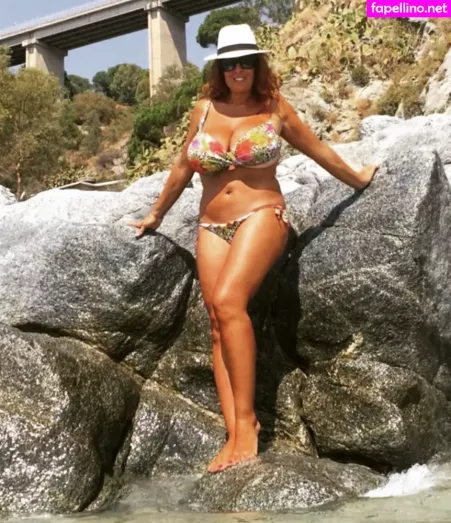 Betty Larouge OnlyFans Thumbnail #UxtVFBGIuO