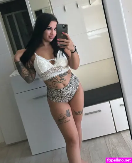 Betty Lazar OnlyFans Thumbnail #oiNY1IiHQs