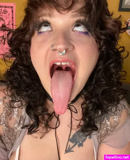 Bettynettles OnlyFans Thumbnail #KiCkhYJJkq
