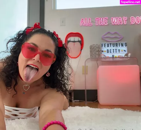 Bettyplug OnlyFans Thumbnail #bkfCa8eSXV