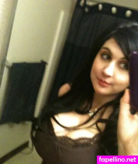 Beverly Paige OnlyFans Thumbnail #dmFX2iSMLi