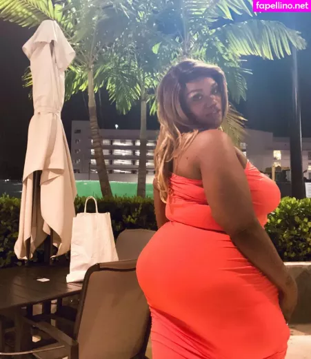 Beverlyblue3x OnlyFans Thumbnail #Dw40yzWka2