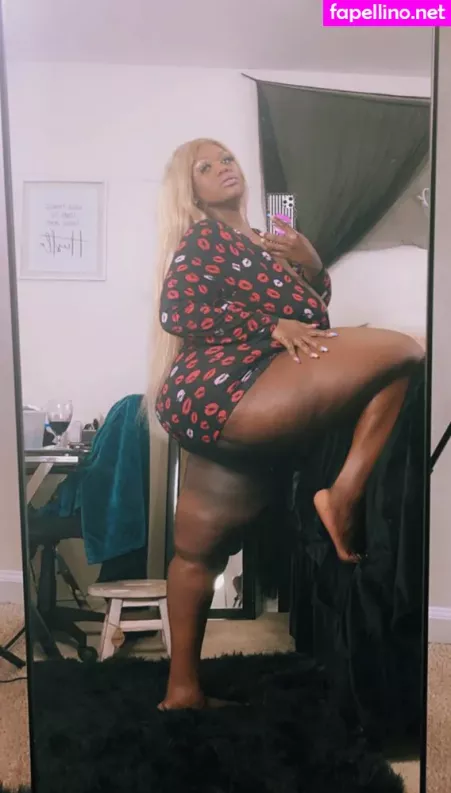 Beverlyblue3x OnlyFans Thumbnail #OzTqgBFyzq