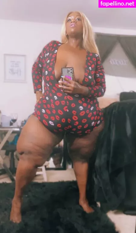 Beverlyblue3x OnlyFans Thumbnail #STbpIbjm5s