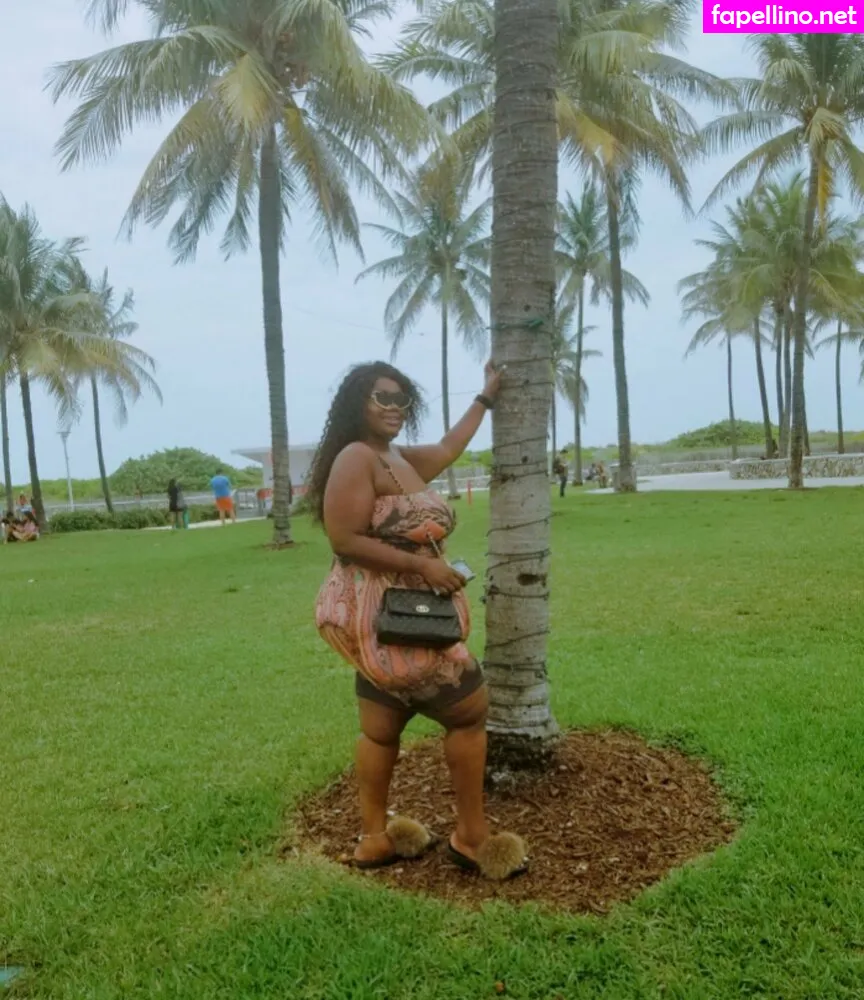 beverlyblue3x, beverlyblueofficial Nude Leaked OnlyFans Photo #fJ5Of1r2Cn