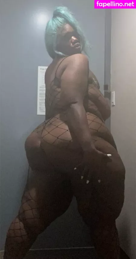 Beverlyblue3x OnlyFans Thumbnail #kQc2SrfaUG
