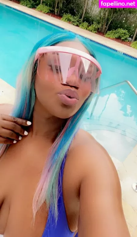 Beverlyblue3x OnlyFans Thumbnail #pT6aEozltp