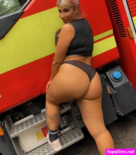 Bexxbum OnlyFans Thumbnail #XwuwvcVxNV