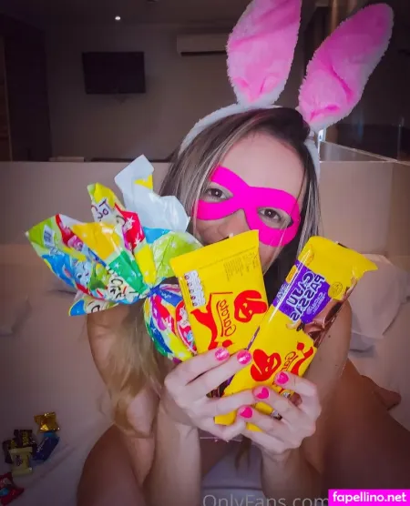 Bia Farts OnlyFans Thumbnail #49ybd3MOWA