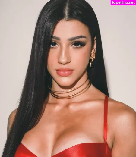Bia Miranda OnlyFans Thumbnail #P5v0XD2DrA