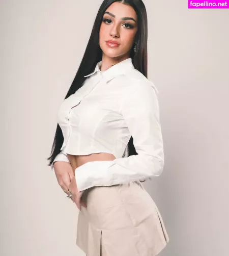 Bia Miranda OnlyFans Thumbnail #YJ9ZVTl5o5