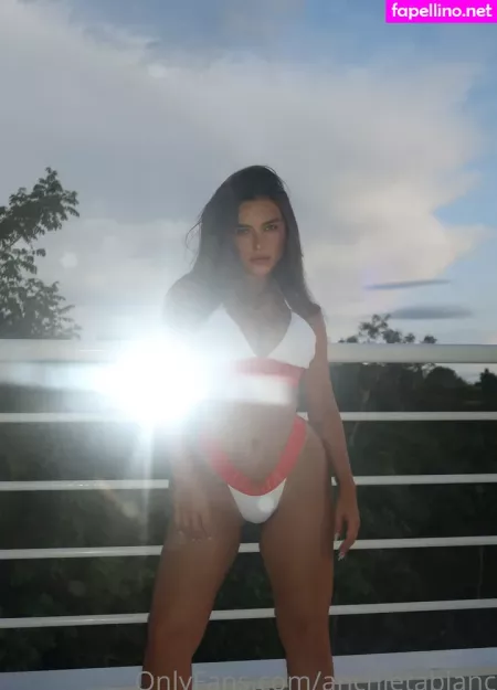 Bianca Anchieta OnlyFans Thumbnail #FPmR2S8Aun