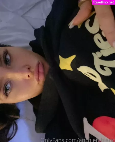 Bianca Anchieta OnlyFans Thumbnail #QuUiMkzwHg