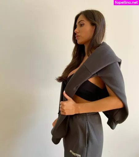 Bianca Censori OnlyFans Thumbnail #cqv3VNXs5X