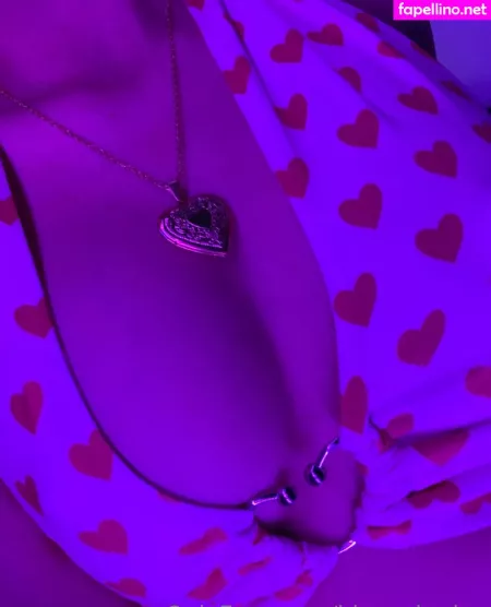 Bianca Karina OnlyFans Thumbnail #ERLLWMcmXf