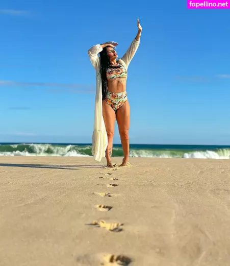 Bianca Leao OnlyFans Thumbnail #qwCzrUAUjQ