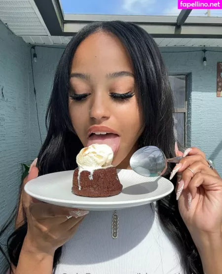 Biancathebaker OnlyFans Thumbnail #UcdW6C9IDN