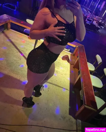 Big B00ty Christiiii OnlyFans Thumbnail #9B4YgTt1w3