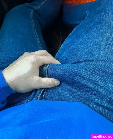 Big Daddy22 OnlyFans Thumbnail #0gPf9sVm5D