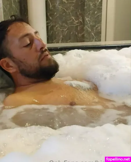 Big Foot81 OnlyFans Thumbnail #CypbPPwpuq