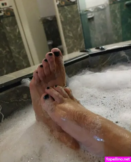 Big Foot81 OnlyFans Thumbnail #Dq84Q5qIMu