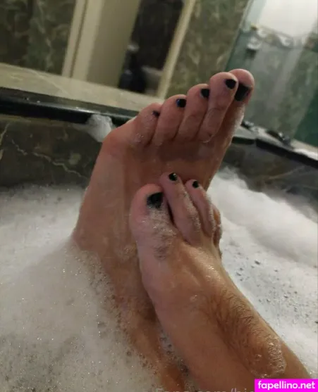 Big Foot81 OnlyFans Thumbnail #UEyzcTHeys