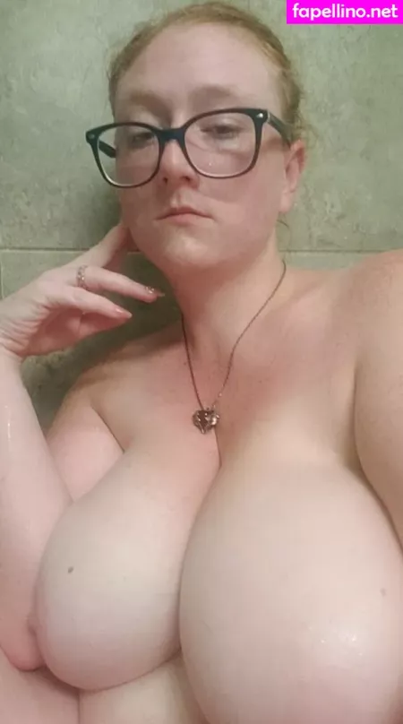 Big Titty Gamer Wifey OnlyFans Thumbnail #2eAueRbZWr