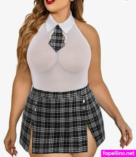 Big Titty Mommy Main Profile Photo