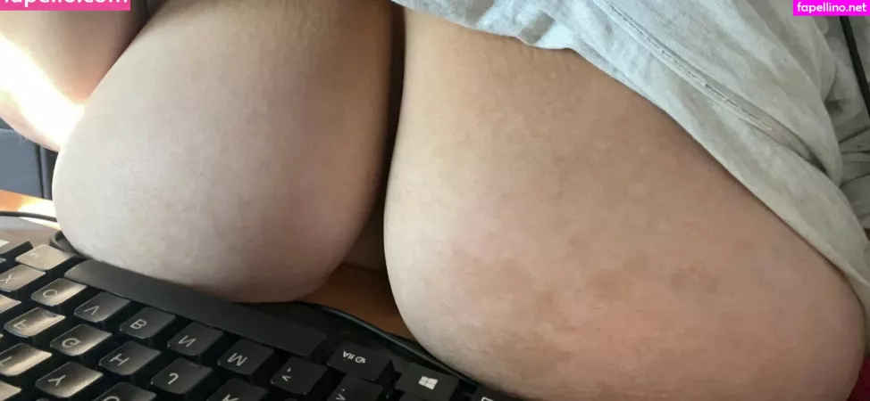 Bigandbustytitty OnlyFans Thumbnail #wPncLUAdLK