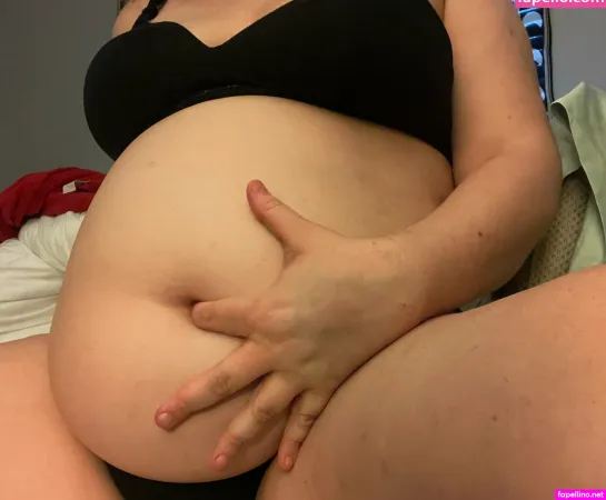 Bigbellybecky OnlyFans Thumbnail #NwpJ2rHEV8