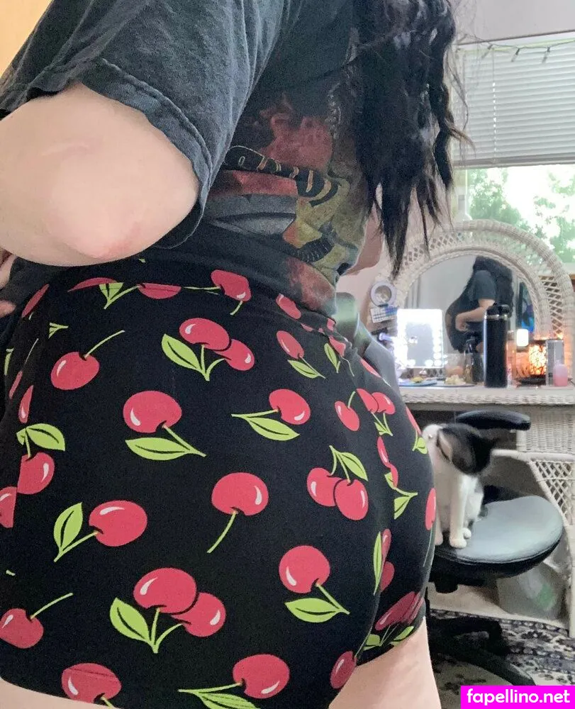 peachesndmelons Nude Leaked OnlyFans Photo #3LQGCae7U5