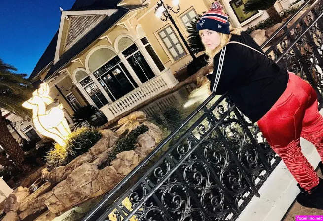 Bigbootilatte OnlyFans Thumbnail #YpsczcmSPE