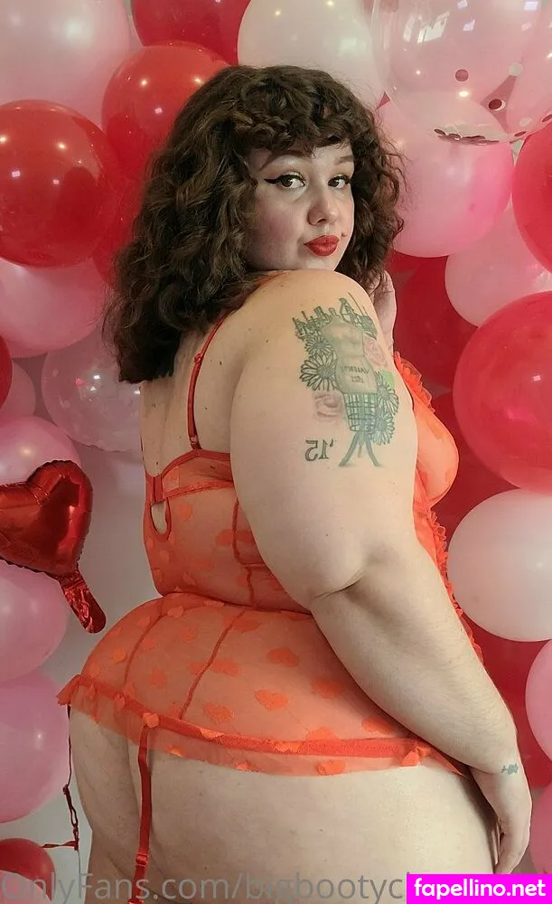 bigbootychampagne, biggchampagne_ Nude Leaked OnlyFans Photo #EVnbdaWyrw