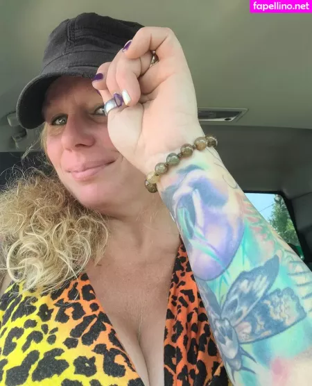 Bigbootymandyj1981 OnlyFans Thumbnail #dNN6i2p4pC