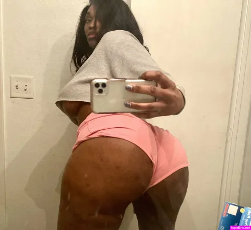 Bigbootytechnerd OnlyFans Thumbnail #JwNxc0xSIr