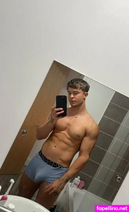 Bigbulgetom OnlyFans Thumbnail #Bk7tkT8zC6