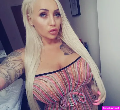 Bigbustyblondeuk OnlyFans Thumbnail #YXWpC5q20d