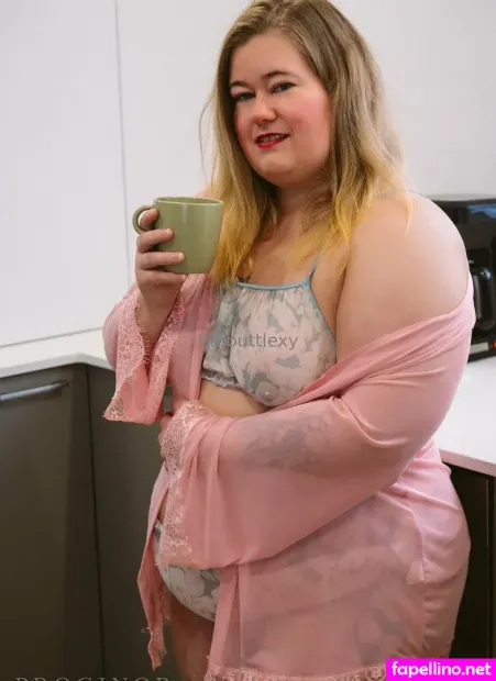 Bigbuttlexy OnlyFans Thumbnail #t62onNFtm8