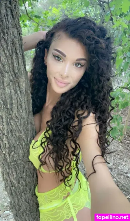 Bigdicktrannynicole OnlyFans Thumbnail #X83eqOmITf