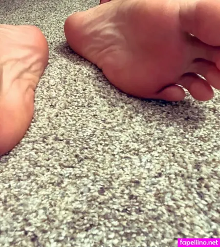 Bigfeet88 OnlyFans Thumbnail #ErbVSPCUjp