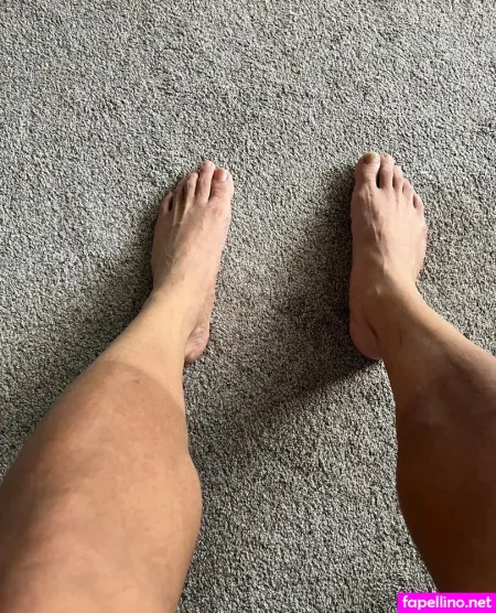 Bigfeet88 OnlyFans Thumbnail #InXNWdKxPj