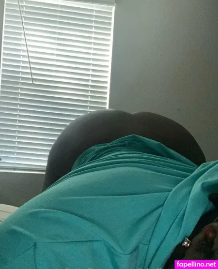 Bigfinetreetree OnlyFans Thumbnail #Fj1zO5JbJx