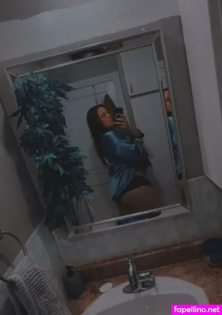 Biggirlgabe OnlyFans Thumbnail #F2EwMjJjQ0