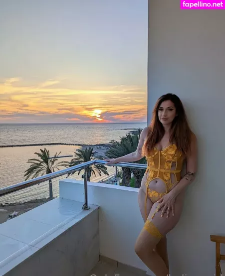 Biglyds Lydia 1 OnlyFans Thumbnail #X3HHpw2Ej1