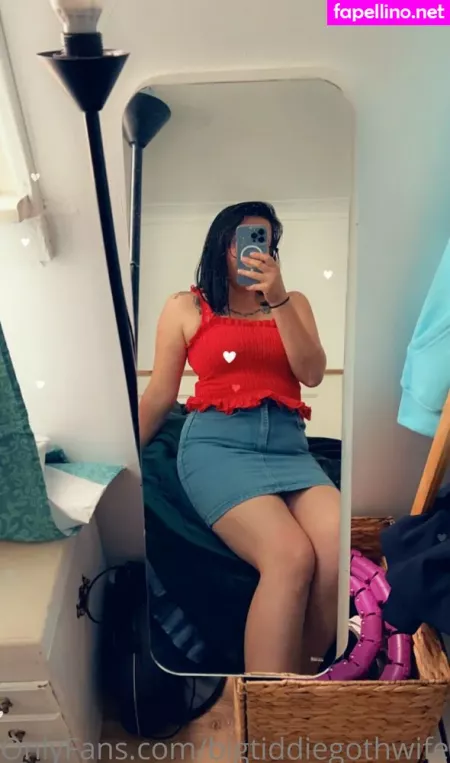 Bigtiddiegothwife OnlyFans Thumbnail #B5mge4c1MG