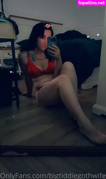 Bigtiddiegothwife OnlyFans Thumbnail #YgNnlJZzFC