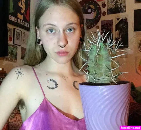 Bigtiddiewerekitty OnlyFans Thumbnail #b4T2avU3sl