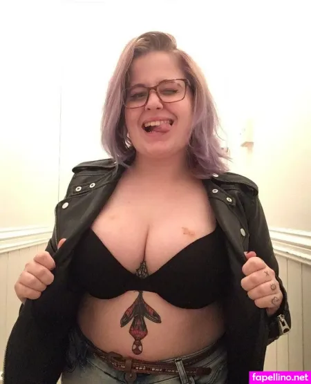 Bigtiddyemo OnlyFans Thumbnail #hGJVXWHJFE