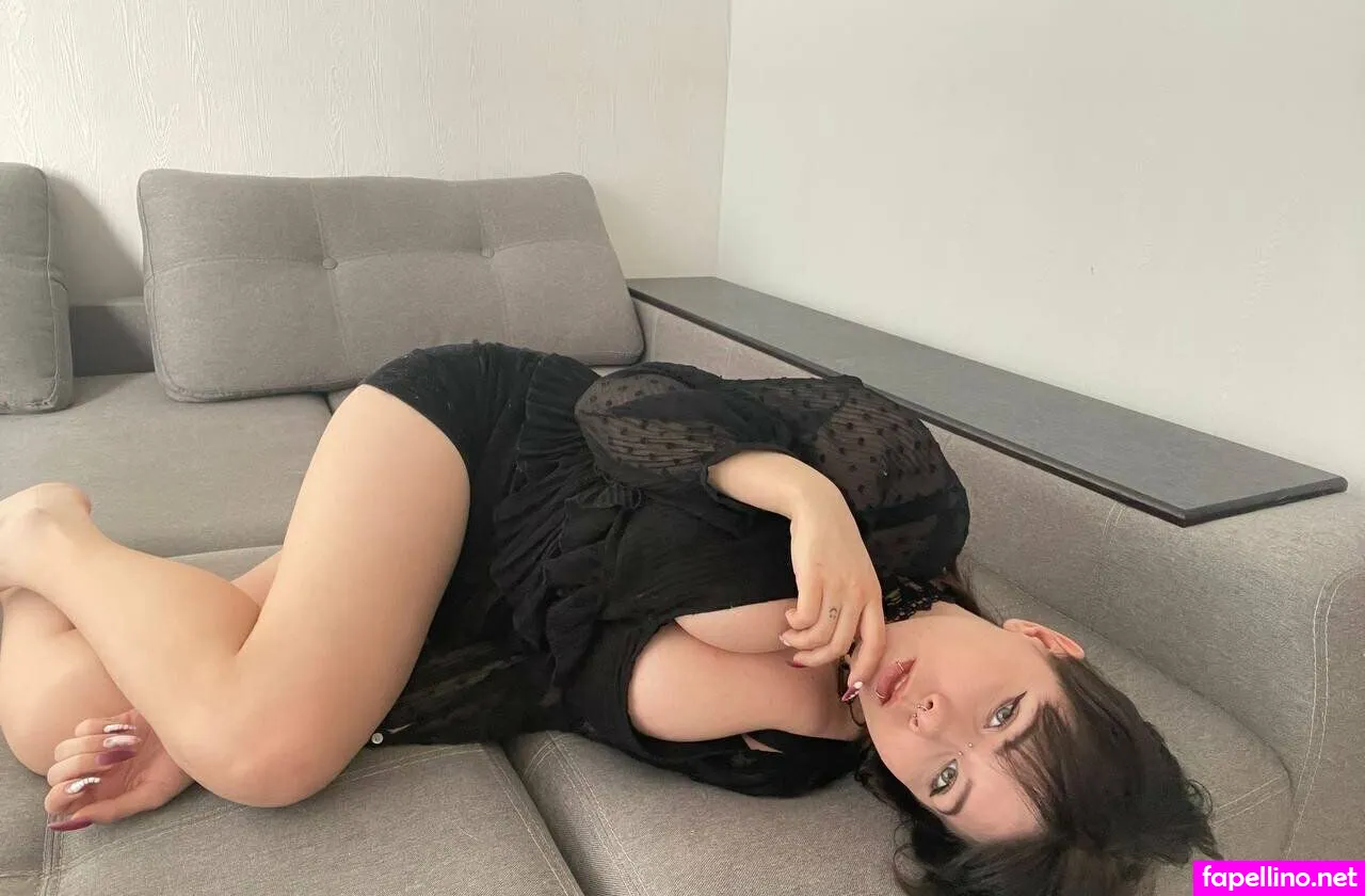 big.tits.baby.on.holiday, bigtittsbaby Nude Leaked OnlyFans Photo #AF1h8PH41N