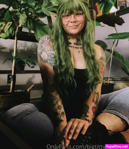 Bigtittyg0thm1r OnlyFans Thumbnail #73DLPROAtE